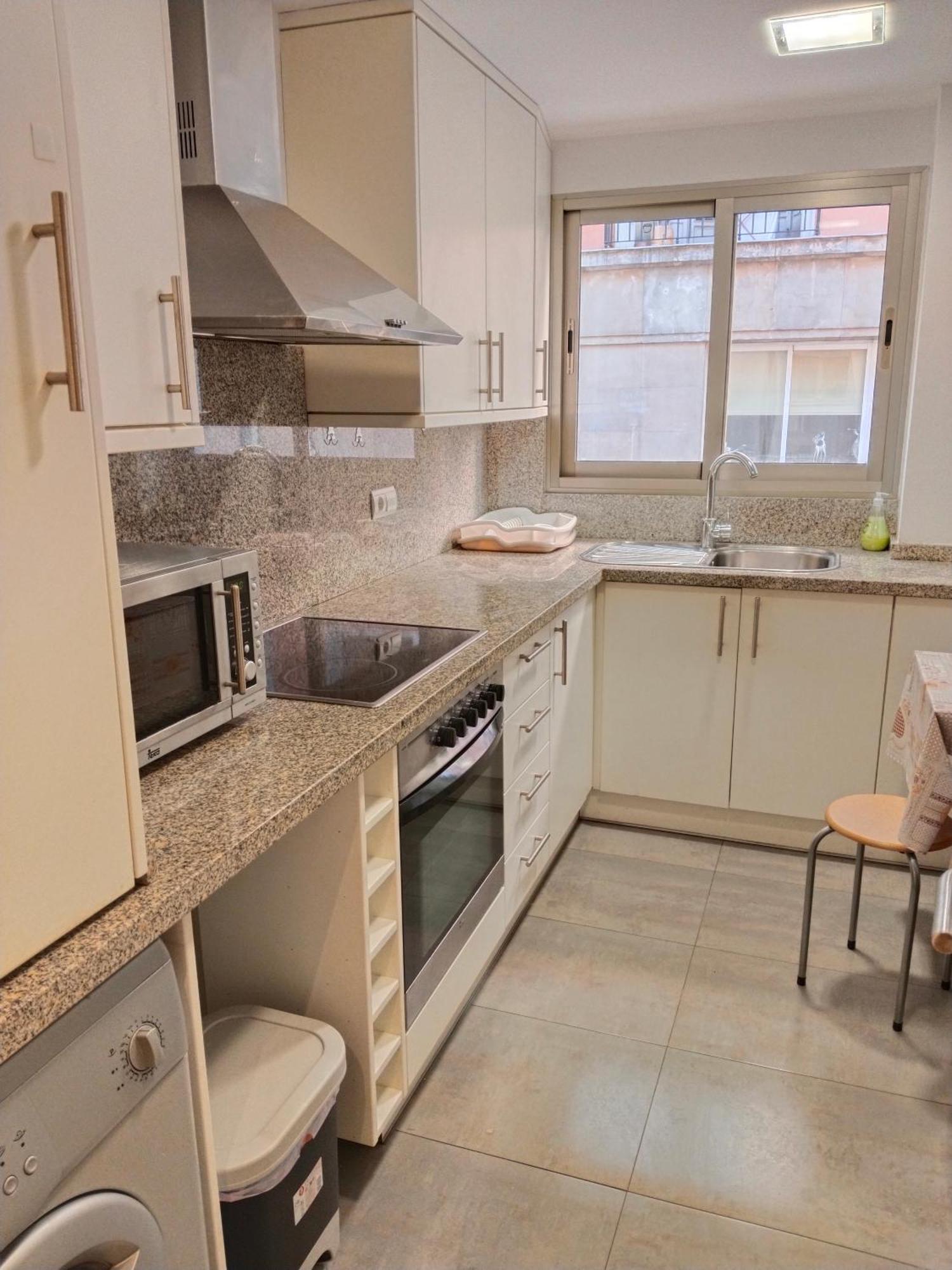 City Center Nice Apartment Alicante Bagian luar foto